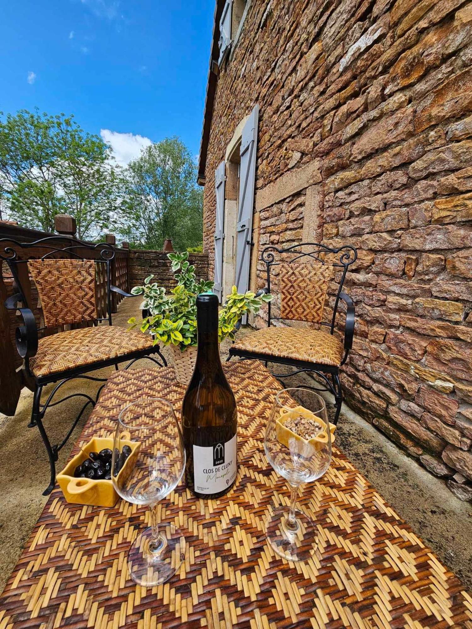 Le Moulin De Chazelle Bed & Breakfast Cormatin Eksteriør bilde
